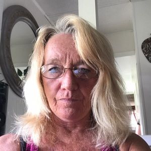 Meet your Posher, Brenda